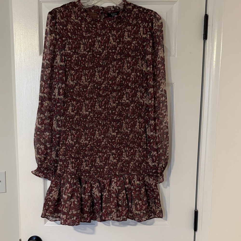 Vici Brand Floral Long Sleeve Dress
